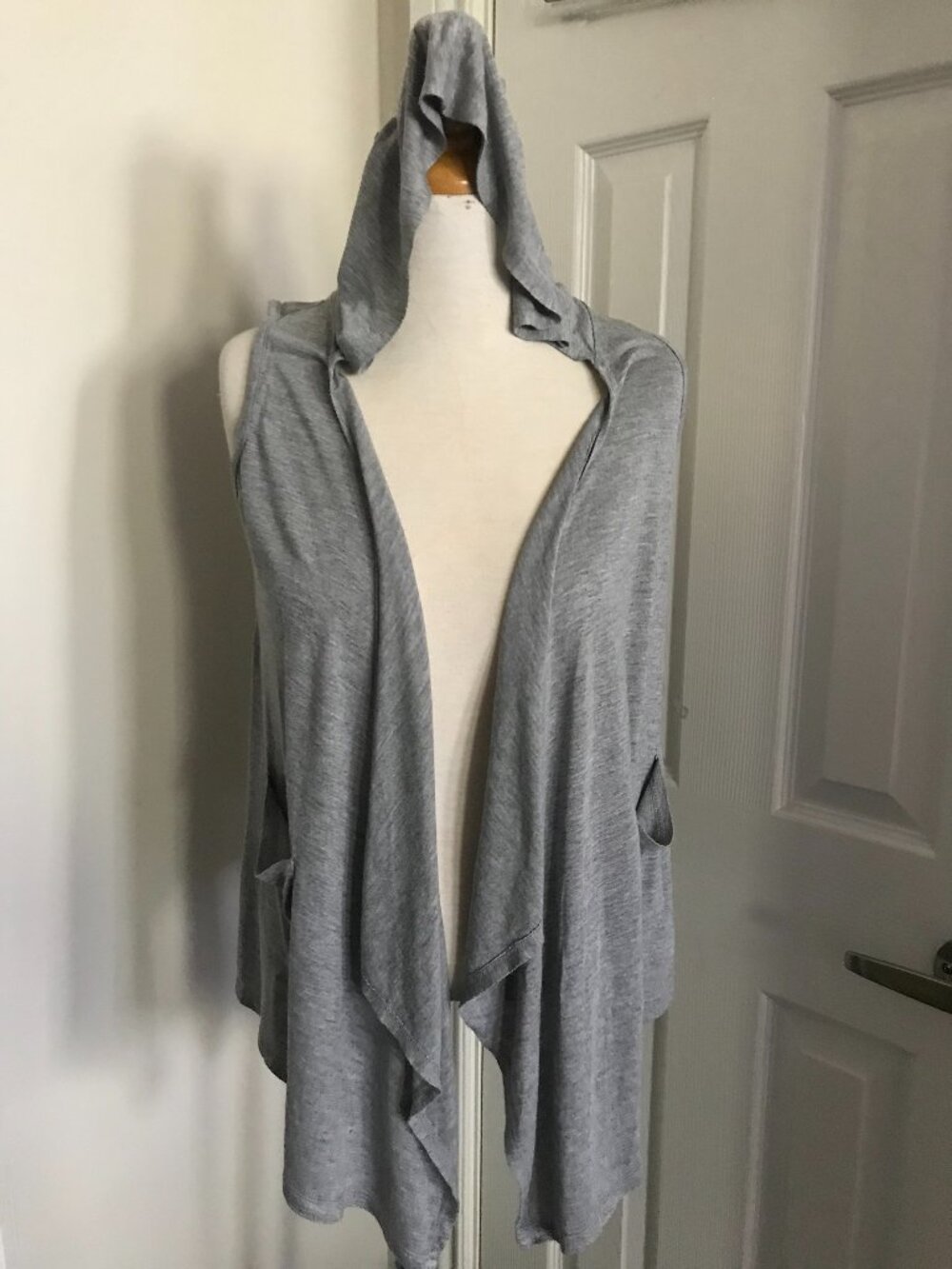 Woman GapBody Henley Pink top button-front & Banana Republic soft grey Cardigan